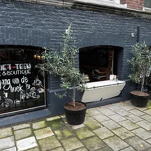 Bed & Breakfast Nine-t-teen Bed And Boutique ***