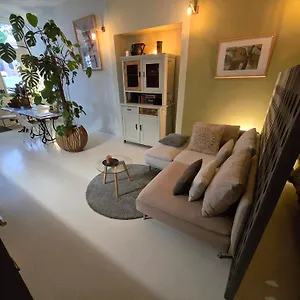 https://slapen-aan-de-sluis.utrechthotels.net