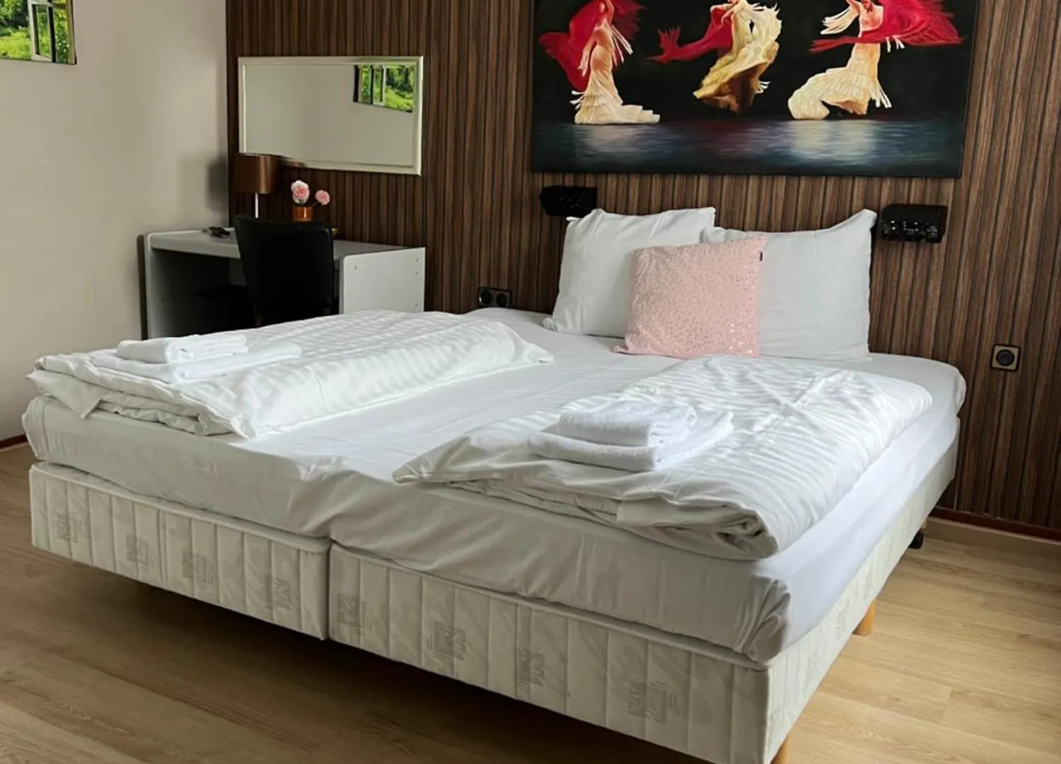 Hotel Gaudi Valkenburg aan de Geul 3*,